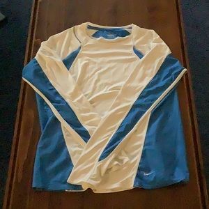 Nike fit dry long sleeved shirt..never worn